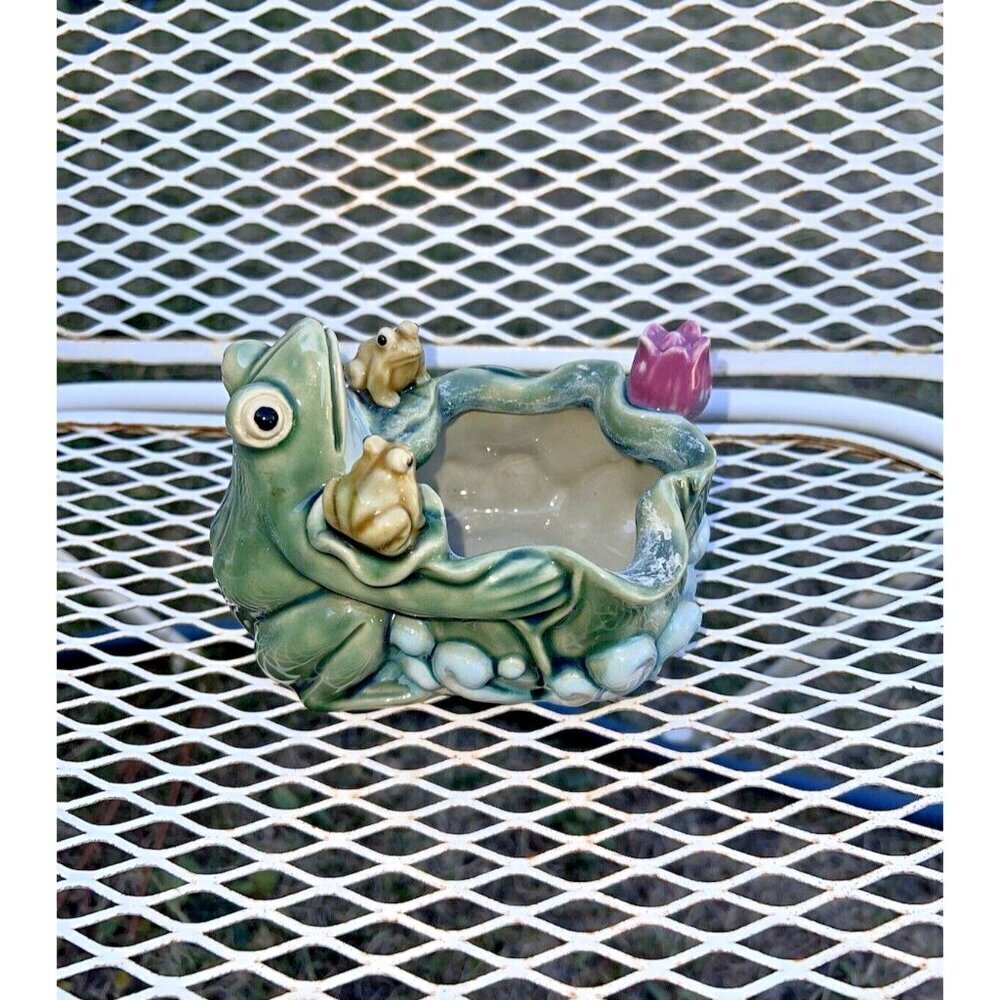 FROG WITH TADPOLE Green Ceramic 5.5 X 6.5 X 8"  Figurine Vase Flower Pot